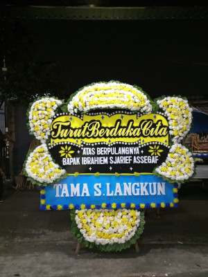 Papan Bunga Duka di Joring Lombang